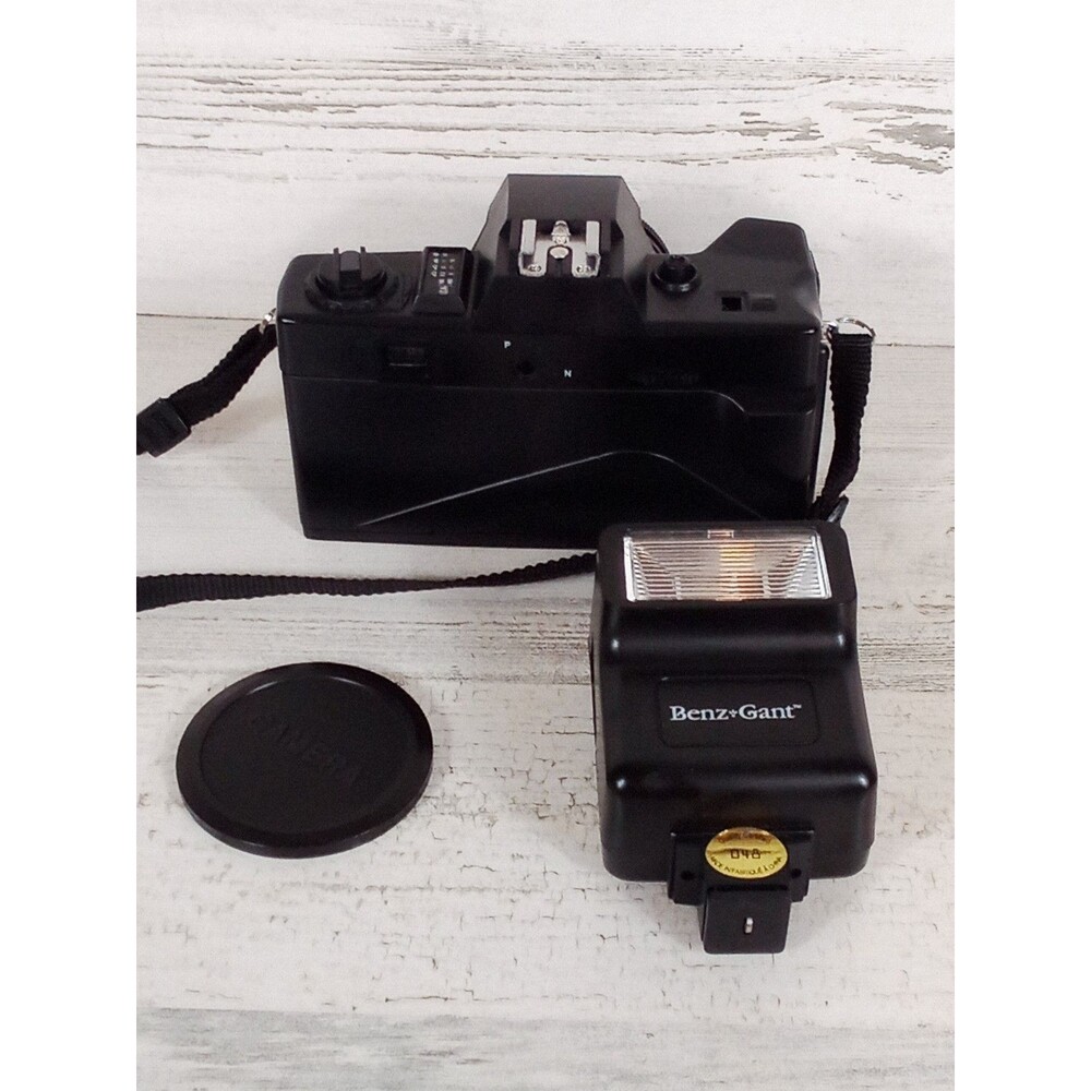 Benz-Gant Helio 3000T Camera With Flash Untested - Picture 10 of 16